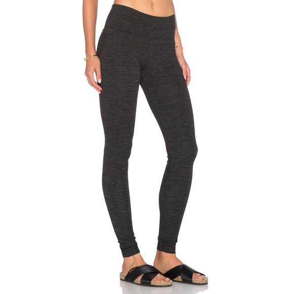 Revolve Getting Back to Square One Iconic Leggings Women's Size M - Picture 2 of 7